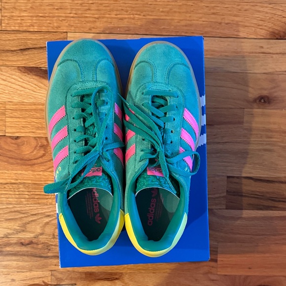 Gazelle Bold Adidas w/Box - Picture 4 of 8